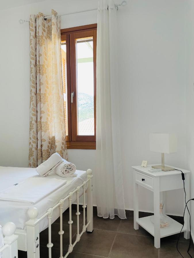 Aricobe Villa Epidaurus ภายนอก รูปภาพ